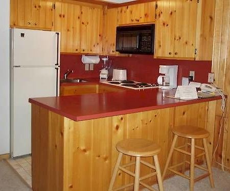 High Village Breezy Point Exterior foto